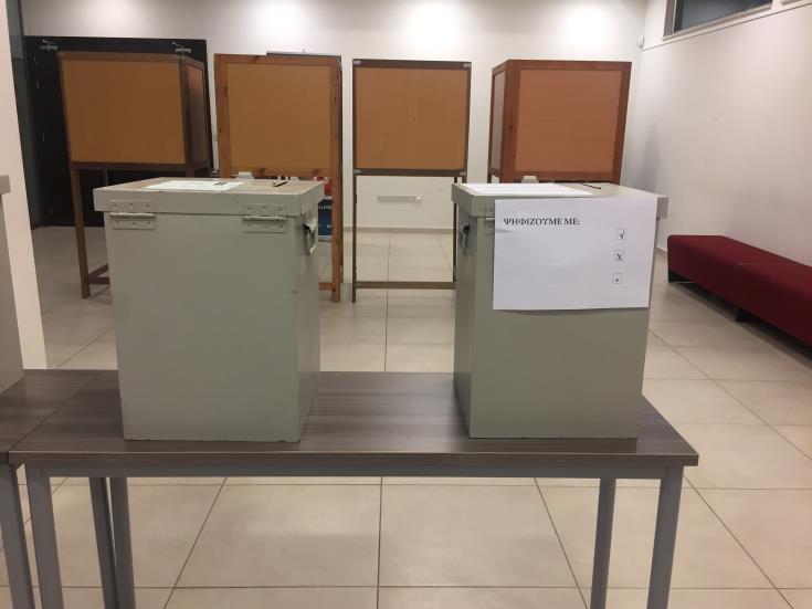 ΠΡΟΕΔΡΙΚΕΣ: Ψήφισαν οι μισοί στη Λάρνακα – Χαμηλότερη η προσέλευση από το 2013	